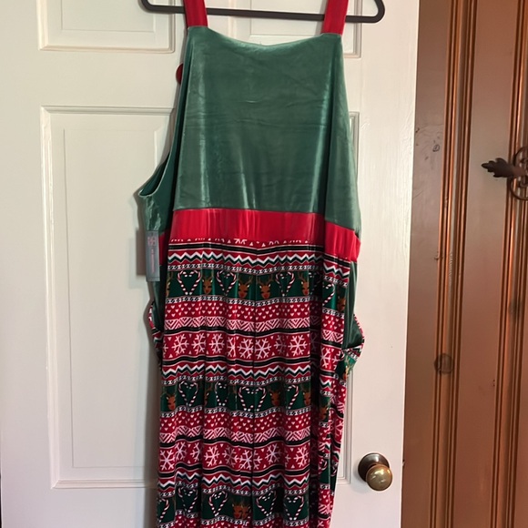 Christmas jumpsuit - Picture 6 of 6